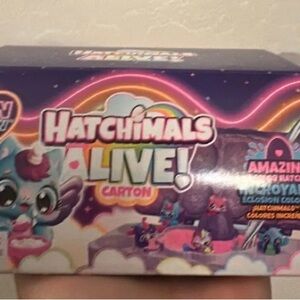 Hatchimals Live! Carton - Purple and Pink